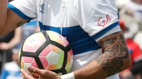 Delantero que jugó en Universidad Católica quiere volver a la actividad. (Foto: Photosport) 
