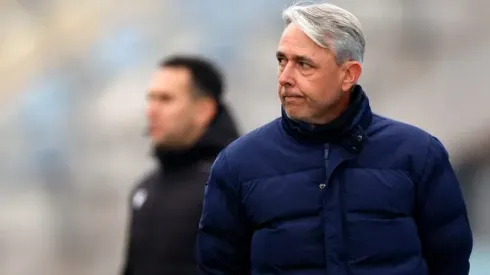 El entrenador de la Universidad Católica recibe una dura noticia para el clásico con Colo Colo
