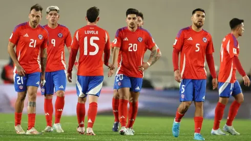 El entrenador de la Selección Chilena golpea el tablero con esta formación ante Bolivia
