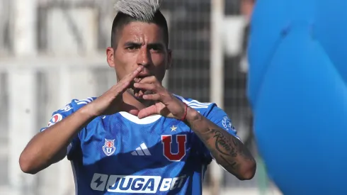 Emblema de Universidad de Chile se encomienda a Leandro Fernández.
