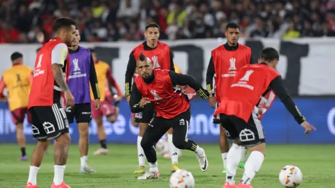 Arturo Vidal reveló qué camiseta usará Colo Colo ante River en Núñez. (Foto: Photosport)
