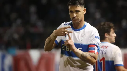 Fernando Zampedri iguala a Rodrigo Barrera en Universidad Católica (Foto: Jonnathan Oyarzun/Photosport) 
