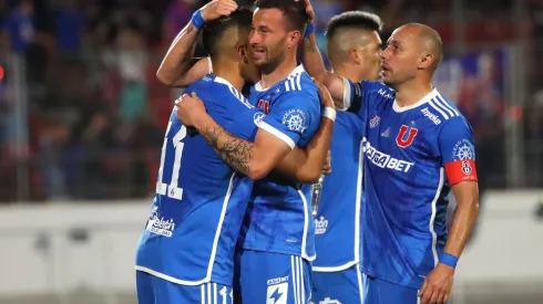 Universidad de Chile visita a Universidad Católica en la comuna de Independencia. (Foto: Photosport) 
