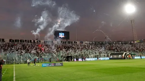 La preocupación que hay en Colo Colo por el césped del Estadio Monumental
