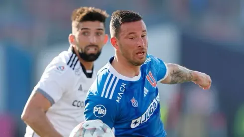 El torneo está al rojo vivo entre albos y azules.