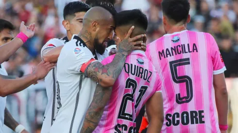 Arturo Vidal recibió tarjeta roja en partido de Colo Colo ante Magallanes. (Foto: Photosport)
