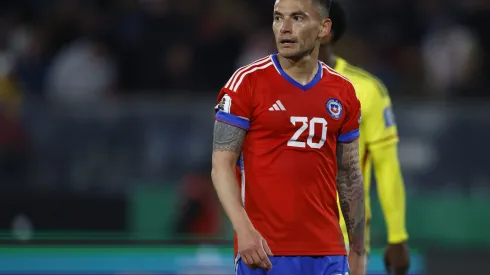 Charles Aránguiz no fue llamado para los partidos de la Roja ante Perú y Venezuela. (Foto: Photosport)
