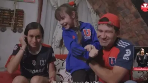 Video: La U se pone la "10" con Samanta, la niña que emociona en la Teletón