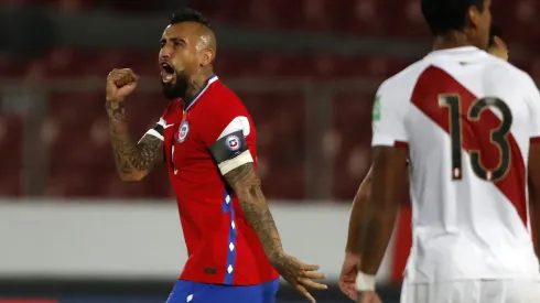 Arturo Vidal acumula cuatro goles ante Perú por Eliminatorias.
