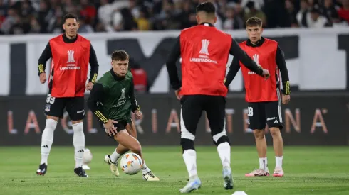 Jugador que terminó contrato en Colo Colo interesa en Boca Juniors. (Foto: Photosport)
