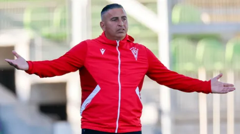 El entrenador nacional habló tras su salida de Santiago Wanderers
