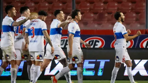 Universidad Católica comunica renovación de futbolista. (Foto: Photosport)
