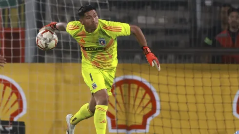 Piden rotación en el arco de Colo Colo por actuaciones de Brayan Cortés.