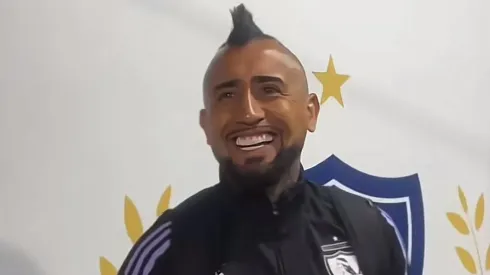 Arturo Vidal sacó risas pese a la derrota de Colo Colo en el Monumental. (Foto: Captura)