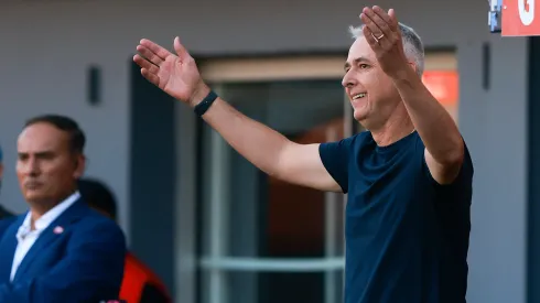 El entrenador de la UC fue expulsado otra vez.