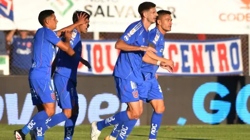 Los jugadores azules fueron captados por los hinchas de ambos equipos.
