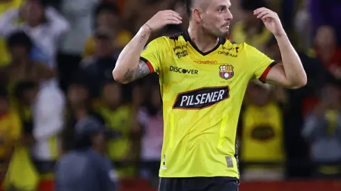 Octavio Rivero tomó importante decisión para definir su futuro.
