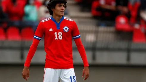 Sebastián Pineau cesante a los 22 años.
