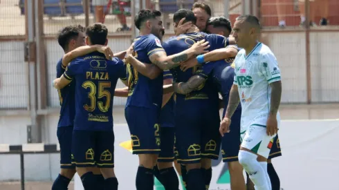 El ex U. de Chile se lució con este tremendo golazo en el Ascenso
