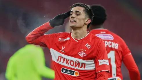 Pablo Solari no se olvida de Colo Colo en el extranjero.
