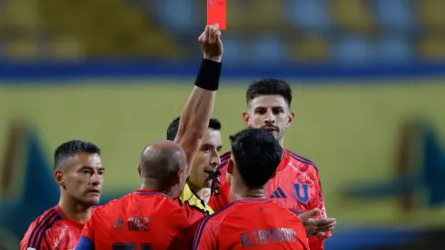 La U sufre con un hombre menos en el Sausalito (Photosport).
