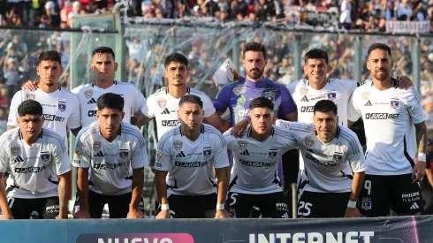 Colo Colo quedó al debe ante Palestino y Coca Mendoza le exige a dos futbolistas. (Foto: Photosport)