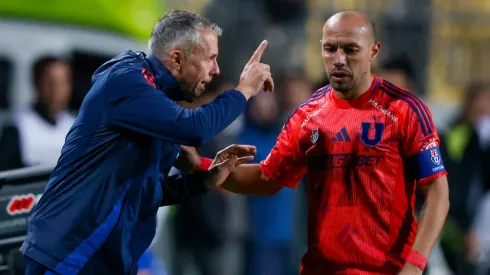 Gustavo Álvarez no escondió su rabia tras la derrota azul (Photosport).
