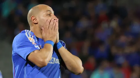 La U sufrió un grave robo en el vuelo de regreso a Santiago (Photosport)
