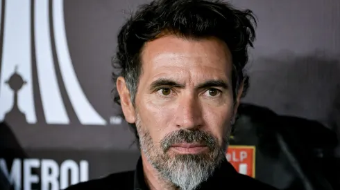 Eduardo Domínguez amenaza a la U.
