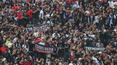 Hinchas de Colo Colo podrán estar en el partido ante Fortaleza. (Foto: Photosport)