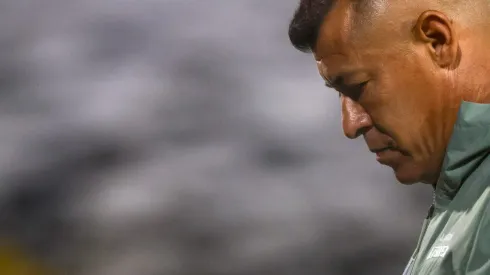 Jorge Almirón habló tras la dura derrota de Colo Colo
