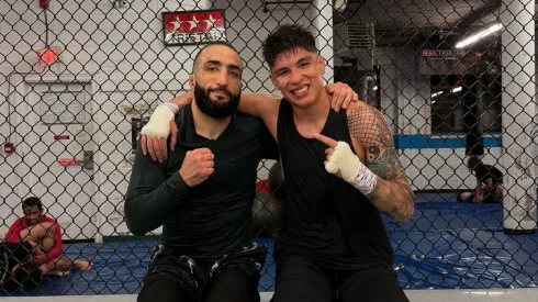 El chileno estará presente en la esquina del palestino en el combate por la defensa de título. 
