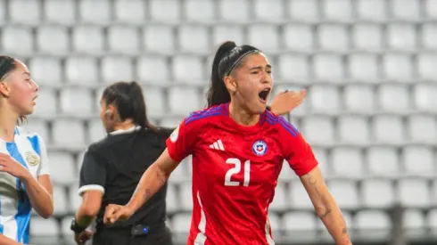 La Roja femenina cayó ante Argentina, pero con un solo descuento, logró eliminarlas del certamen. 
