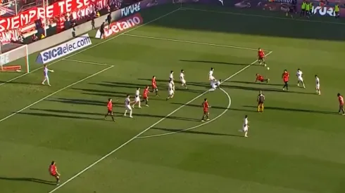 Independiente anota un golazo que se perfila para el Premio Puskas. (Foto: Captura ESPN)
