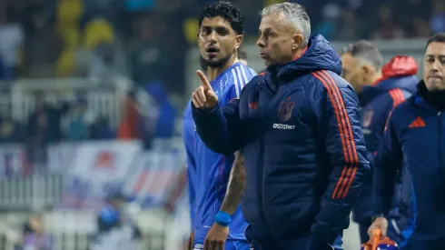 Gustavo Álvarez explota por esta jugada en la Universidad de Chile
