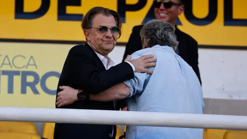 El mandamás colocolino recibió una feroz advertencia por parte del presidente del Colegio de Entrenadores de Chile. 
