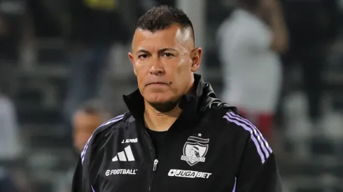 Jorge Almirón recibe sanción. (Foto: Photosport)
