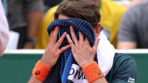 Alex De Miñaur sufrió una dolorosa derrota tras haber ganado los primeros dos sets (Getty Images).
