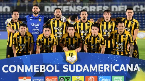 Guaraní será el rival de la U en playoffs de la Copa Sudamericana.(Foto: Getty)