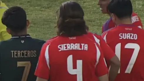 Francisco Sierralta duró nueve minutos en cancha.
