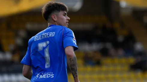 ¡Maxi Guerrero se salvó! (Photosport).
