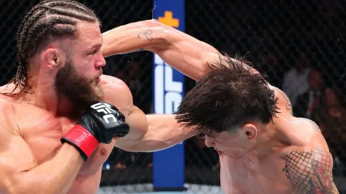 El chileno no se rinde pese a caer por Decisión Unánime en Azerbaiyán (Photo by Ed Mulholland/Zuffa LLC)
