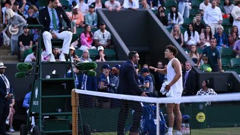 Ben Shelton reaccionó furioso con la decisión del juez de silla (Getty Images).