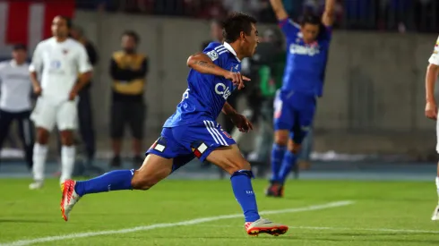 La U espera cerrar lo antes posible el retorno de Eduardo Vargas (Photosport).
