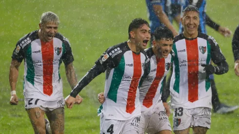 Palestino salta a la cancha en Bolivia.
