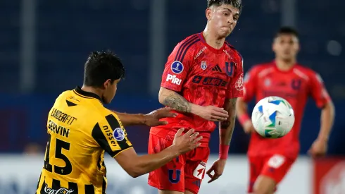 Universidad de Chile perdió ante Guaraní, pero avanzó a octavos de final de la Copa LIbertadores.
