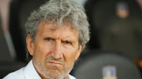 Daniel Morón recibe noticias desde el Tribunal de Disciplina. (Foto: Photosport)
