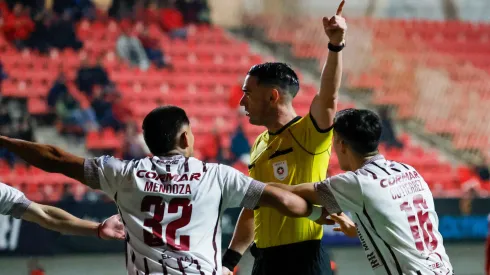 Gastón Philippe cometió un increíble error cuando La Serena marcó el empate (Photosport).
