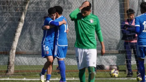 Flavio Moya celebrando uno de los goles del triunfo azul.
