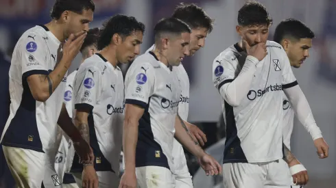 Leyenda del Ballet Azul manda al plantel de Independiente a llorar a la FIFA.
